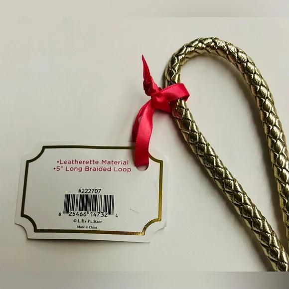 New Lilly Pulitzer Wristlet Keychain Seashell featured in Splashdance Summer - Picture 3 of 12